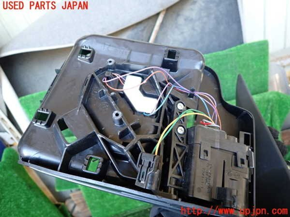 зеркало правое Suzuki Jimny JB64V 74W