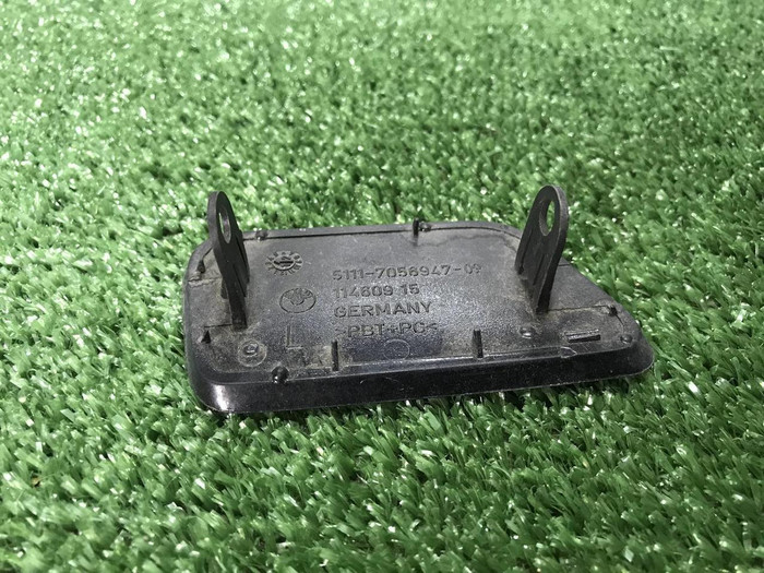 Крышка форсунки левая BMW 5er E60 (2002-2010)