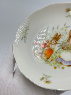 Тарелка с кроликами Narumi