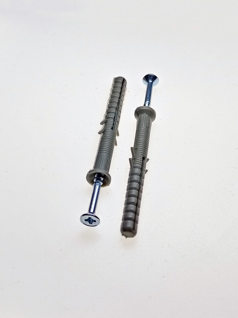 6х60 Дюбель (УСЫ) с шурупом потай Сер (50 шт)