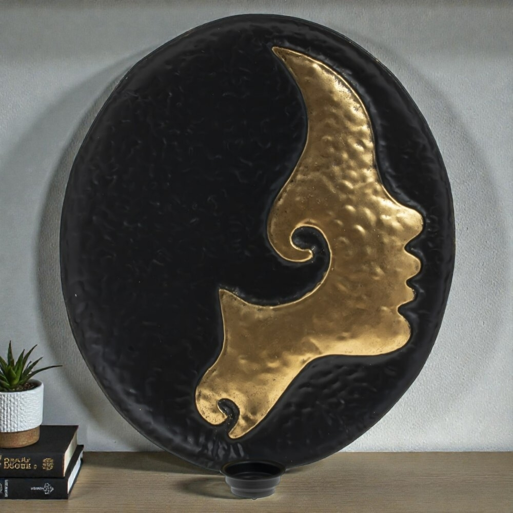 Панно с подсвечником