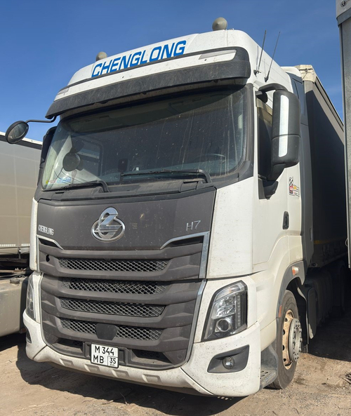 CHENGLONG H7 4x2 Седельный тягач LZ4181H7AB (Дизельный, 12.2 л, 462 л.с. АТ)
