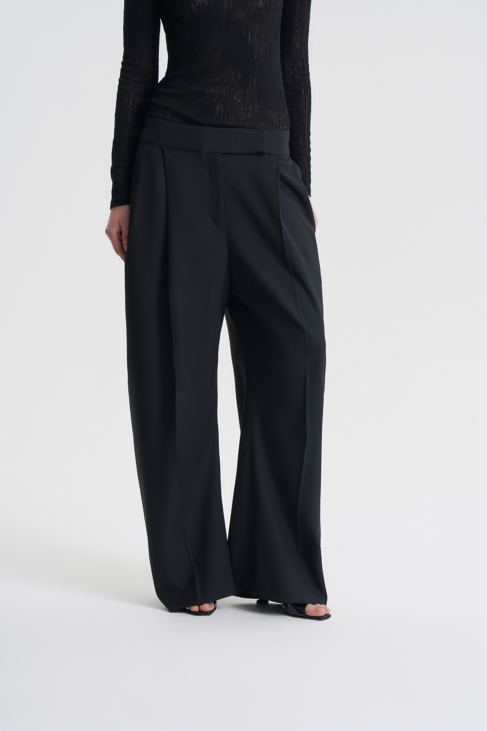 Брюки оверсайз