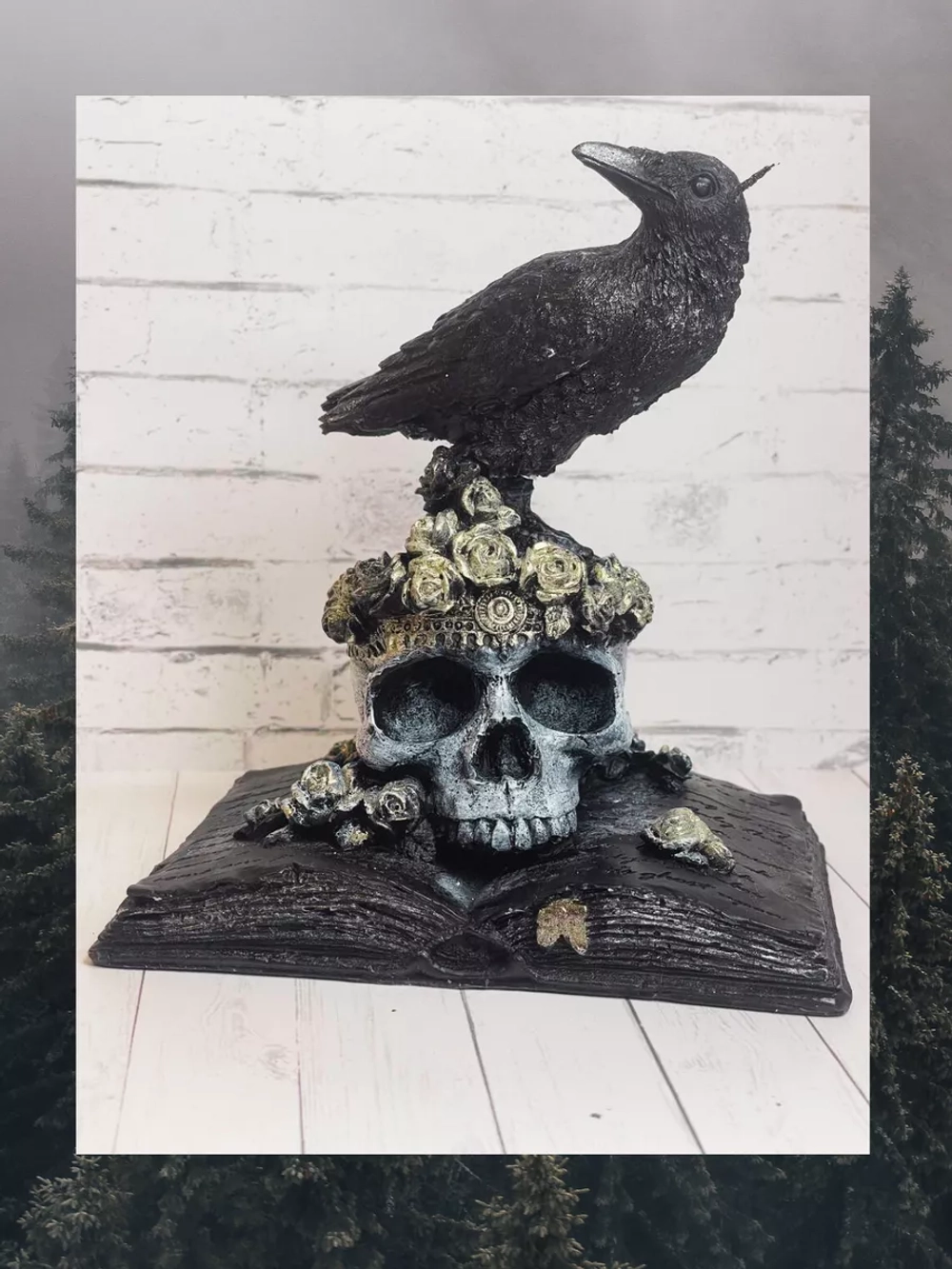 Свеча магическая "Ворон мудрости"