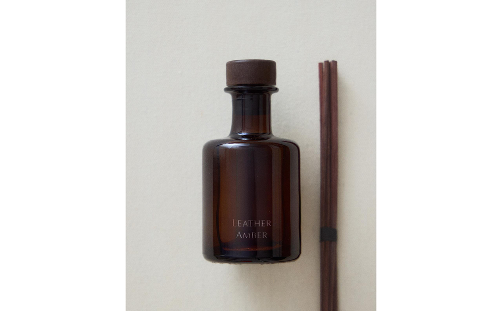Zara Home Аромадиффузор Leather Amber 95 мл, тростниковые палочки микадо, аромат восточный древесный, Коричневый