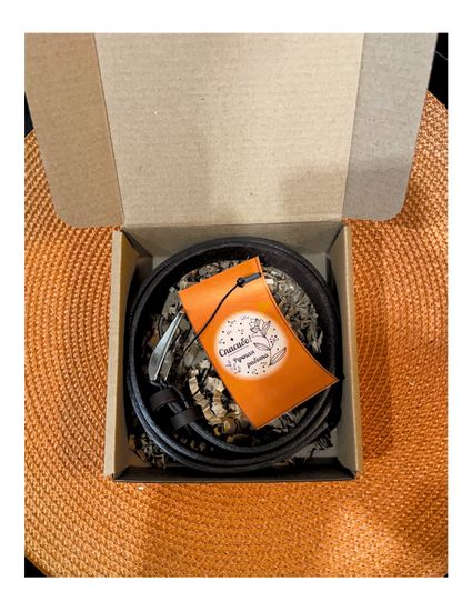 Купить женский и мужской кожаный ремень  недорого