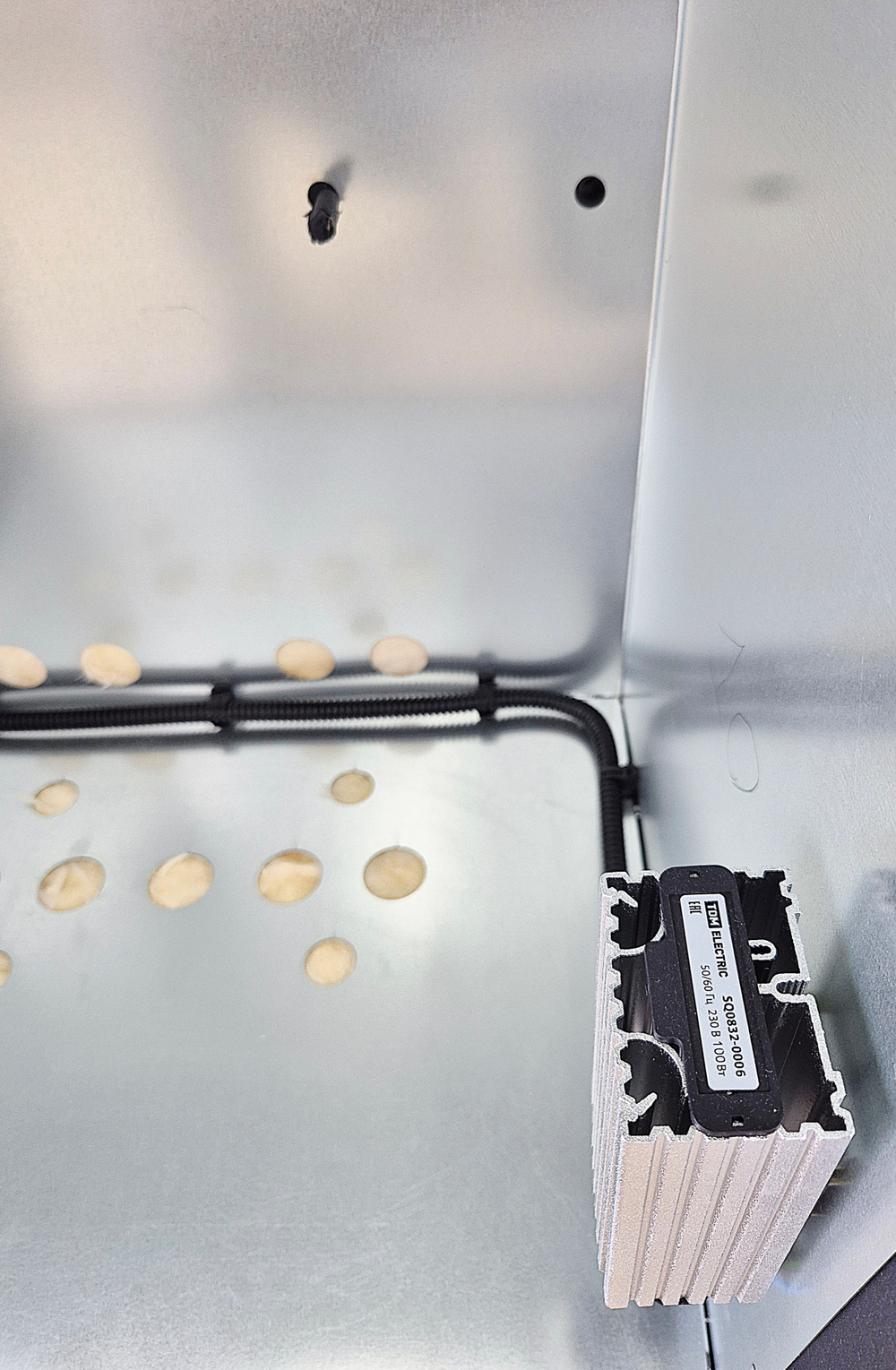 Уличный бокс для КНГ 24-32