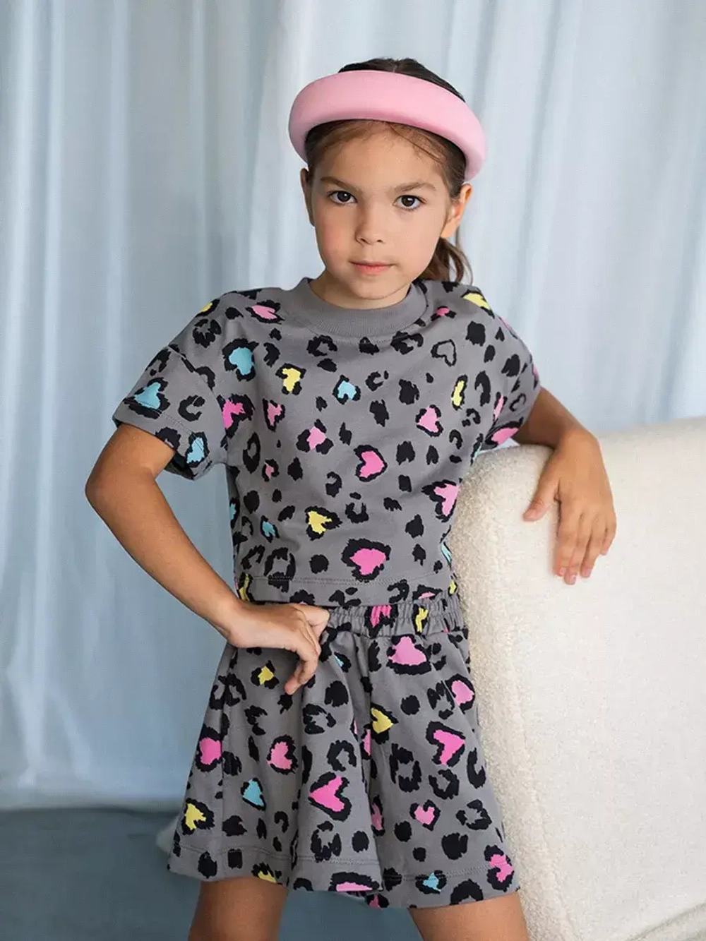 Костюм для девочки, футболка и шорты в сад