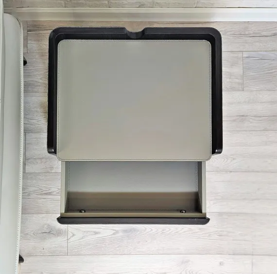 Прикроватная тумбочка Yokima L с полкой и ящиком