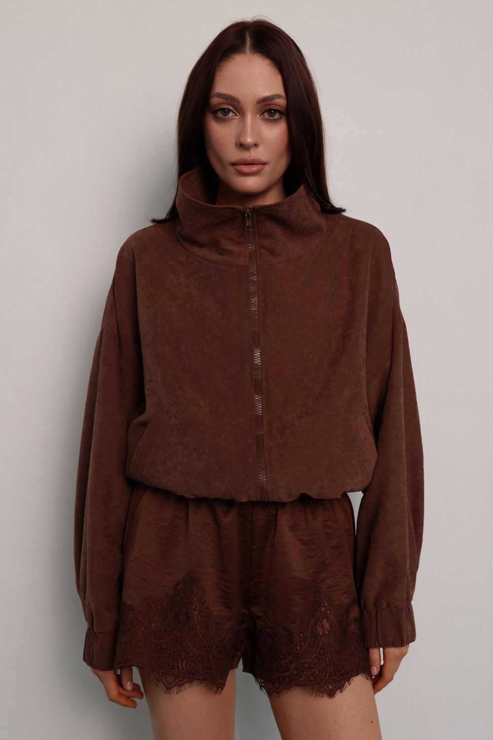 Комплект бельевой с кружевом шоколадный