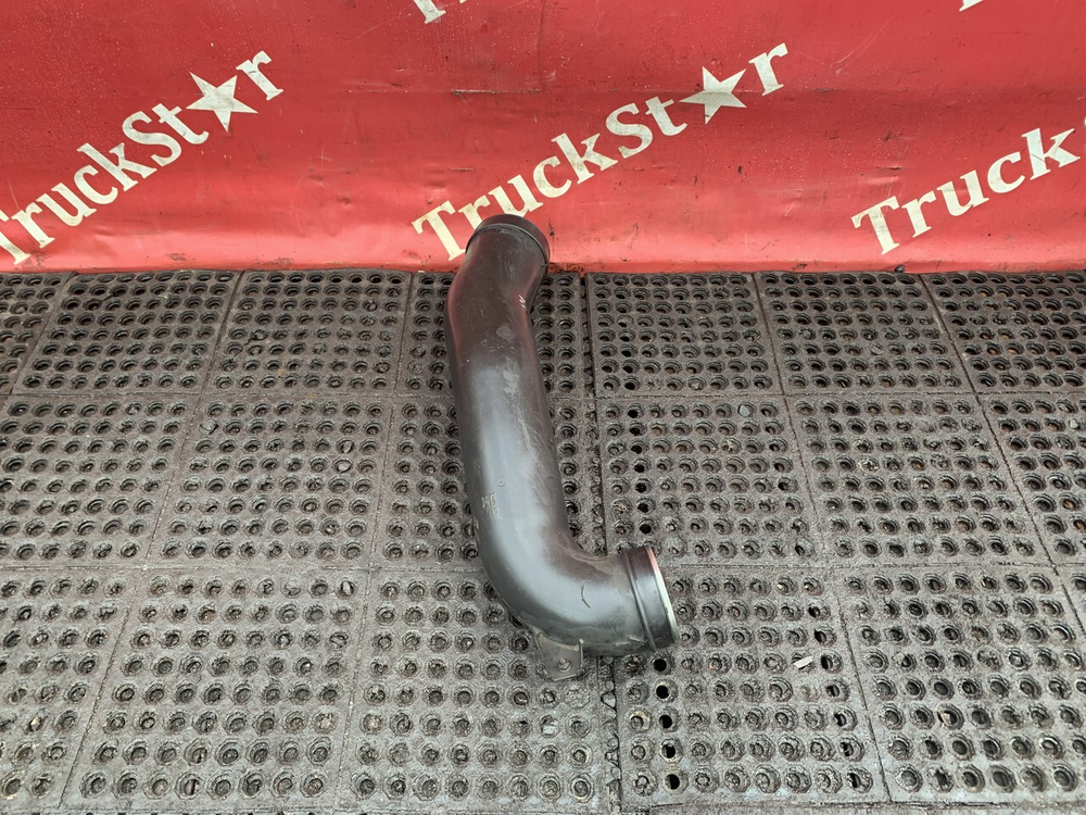 Патрубок воздушного фильтра