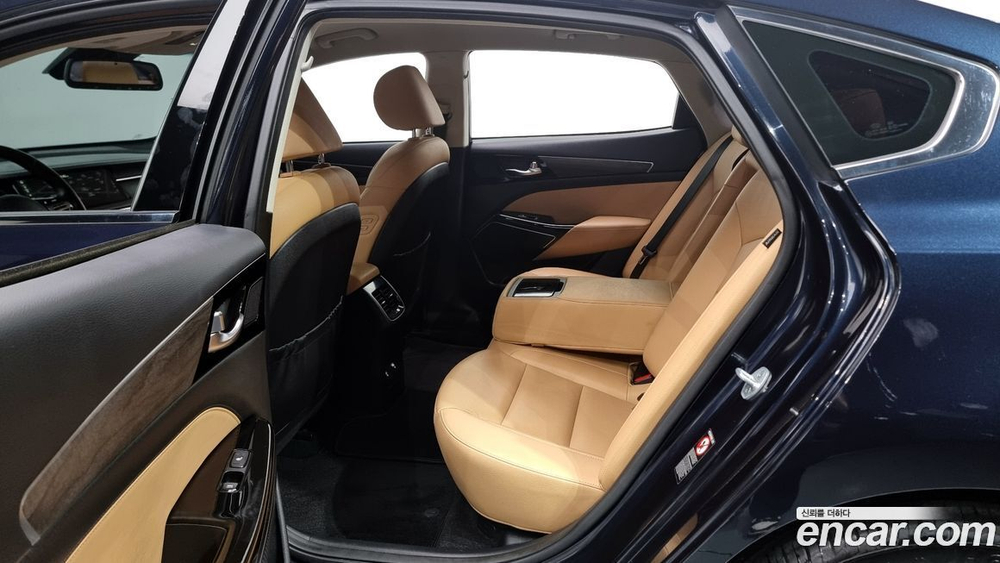 Kia K7 (Cadenza) Premier 3.0 GDI Noblesse (11.2019)