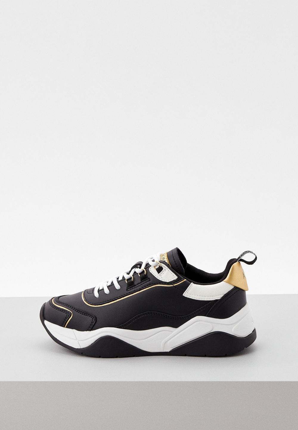 Кроссовки женские ARMANI EXCHANGE CHER