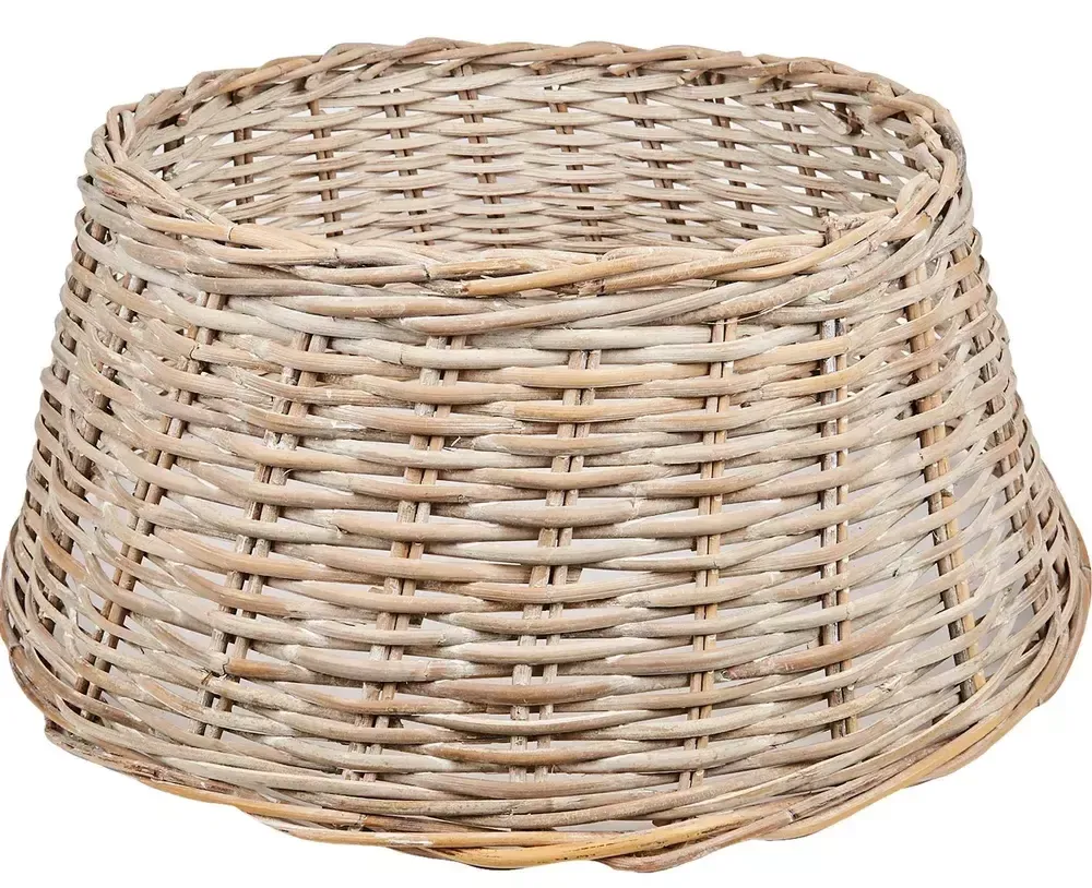 Корзина под елку (белая плетеная)