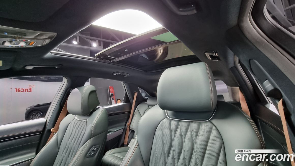 Genesis GV70 2.5T Бензин AWD (03.2021)