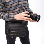 Сумка-слинг Tenba Axis v2 Tactical 4L Sling Bag MultiCam Black 637-761 для фотоаппарата