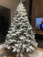 заснеженная камчатская ель искусственная