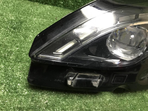 Фара левая Peugeot 3008 2 (2016-2020) LED