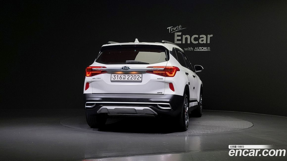 Kia Seltos Бензин 1.6 Turbo 4WD (10.2019)
