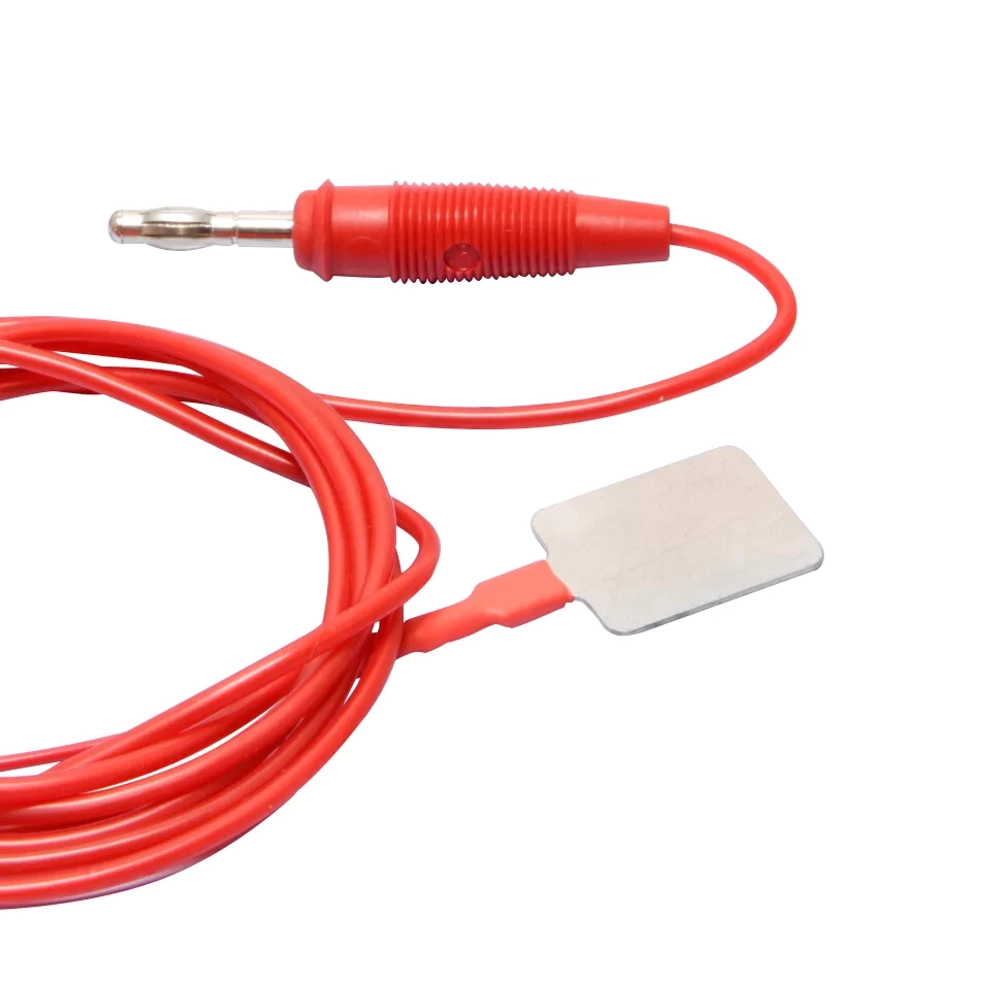Кабель силиконовый красный, штекер "банан" _ 4 мм/1 стальной "флажок" 20х25 мм