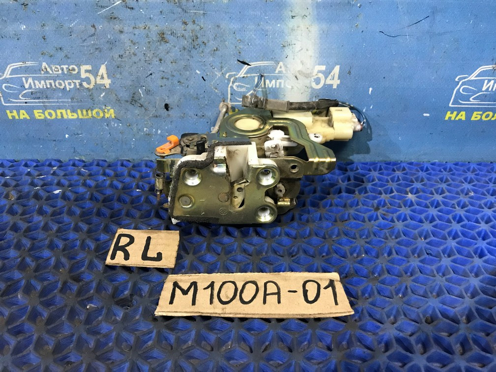 Замок двери задней левой TOYOTA DUET 2000-2004