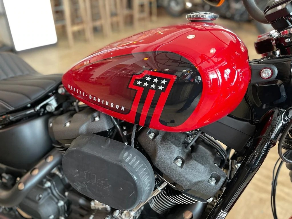 Street Bob 114 Harley-Davidson 2023 REDLINE RED с НДС