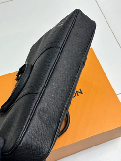 Портфель Louis Vuitton