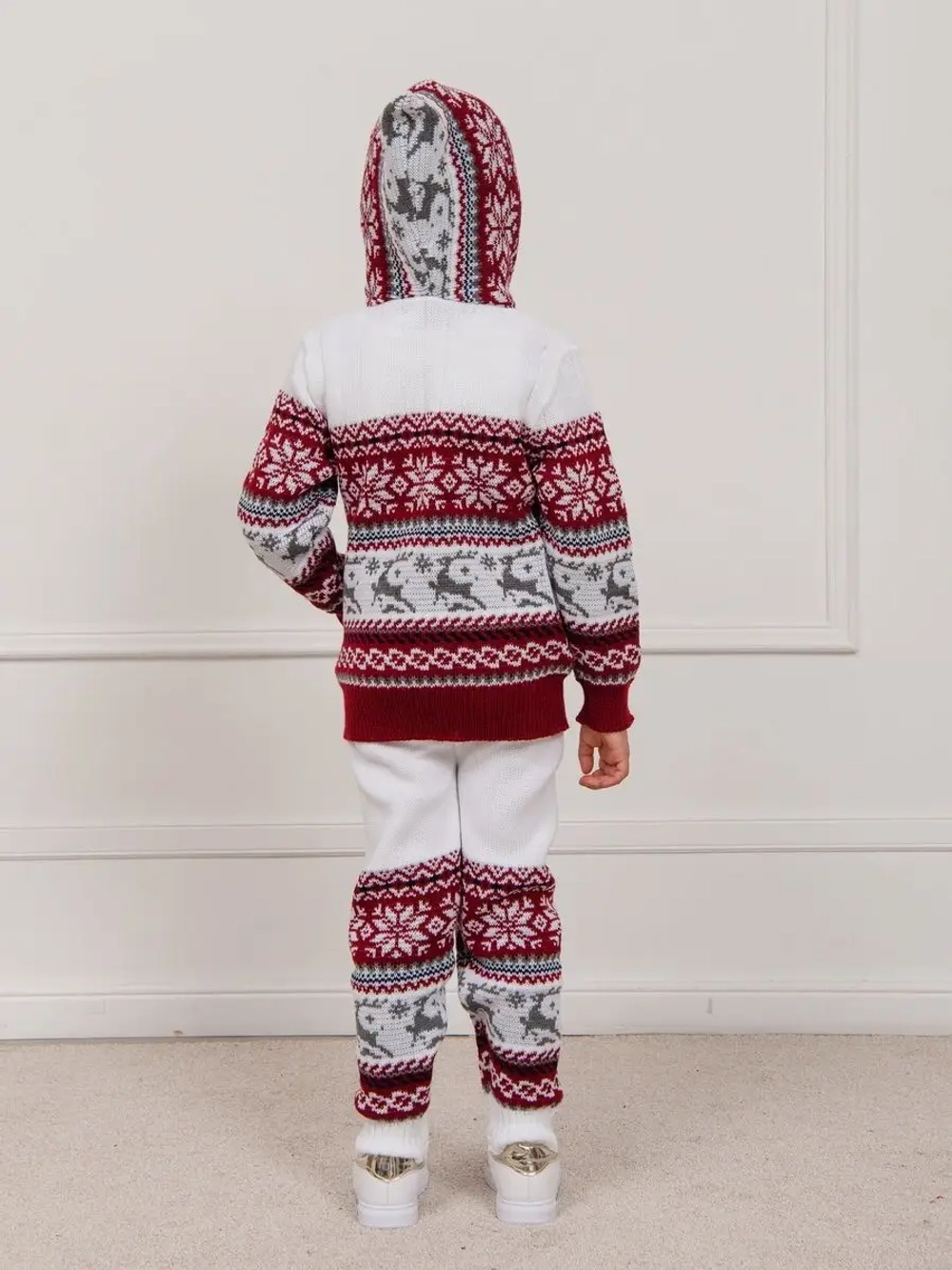 Кофта вязаная на молнии