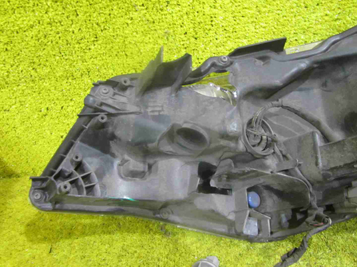 Битая Фара правая Toyota Corolla 11 E160 15-19 LED