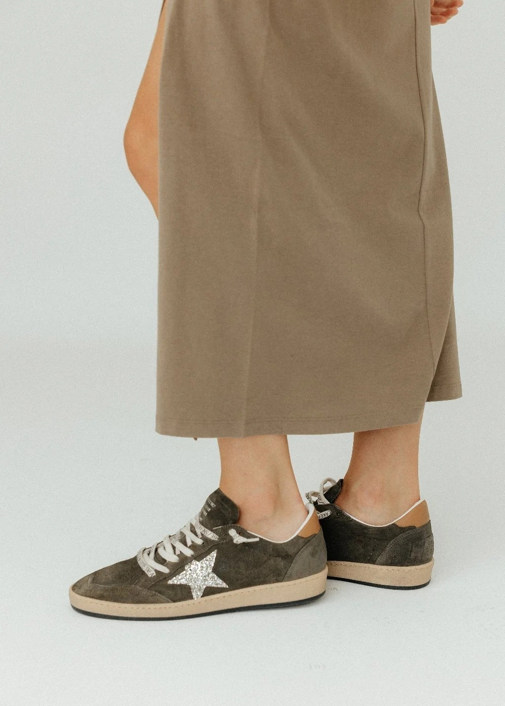Ball Star khaki with silver glitter star