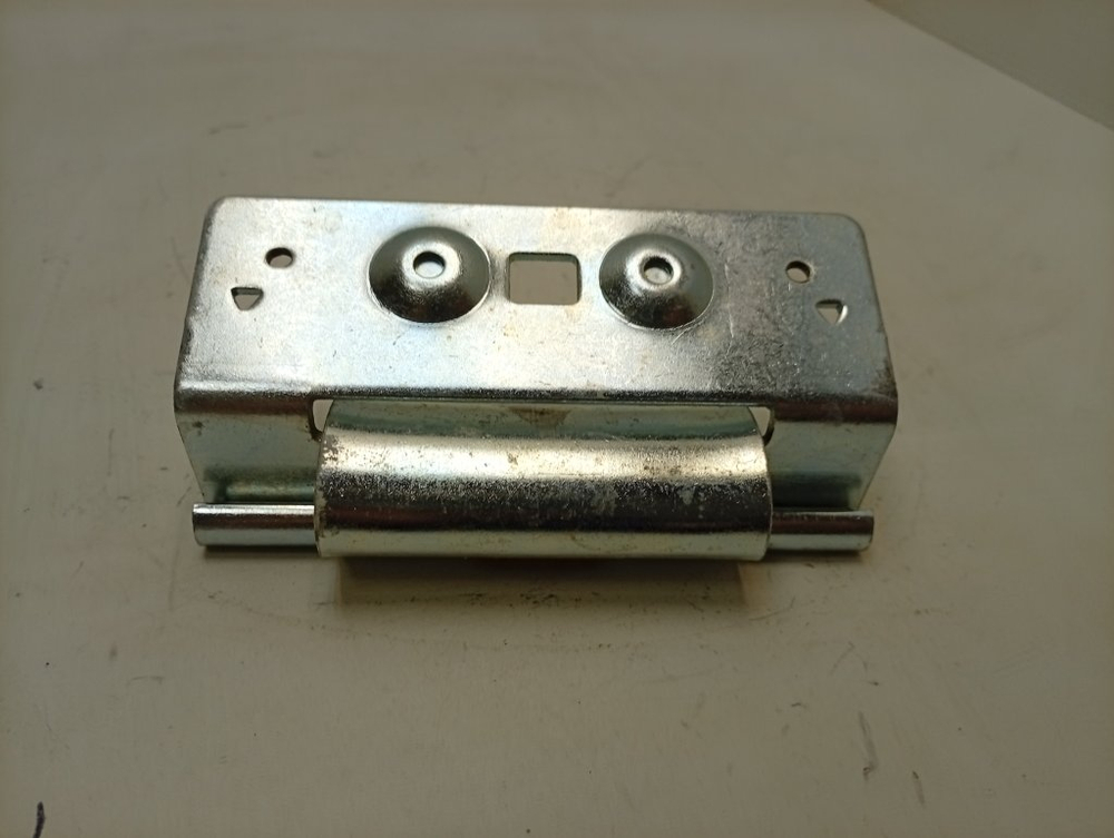 FCS800C кт34 Петля люка для стиральных машин Electrolux Aeg Zanussi 1240136067 б/у