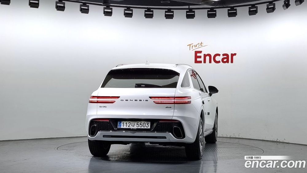 Genesis GV70 2.5T Бензин AWD (12.2023)