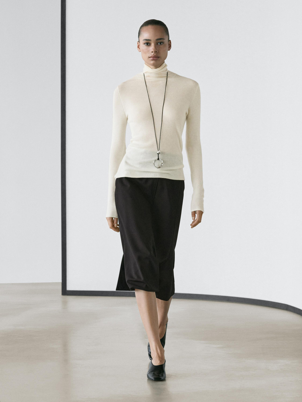 Massimo Dutti Юбка миди со складками-плиссе, черный