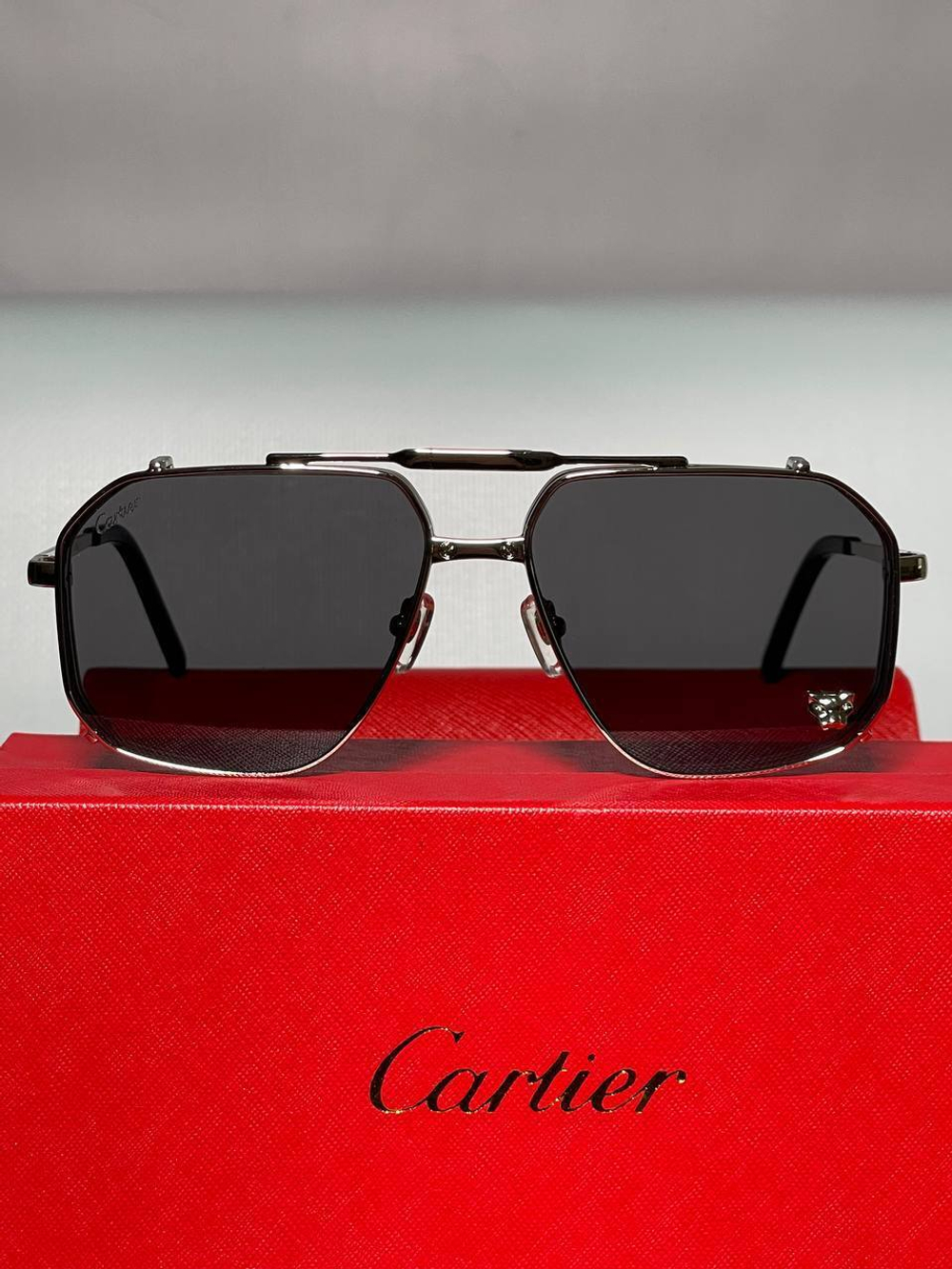 Солнцезащитные очки Cartier