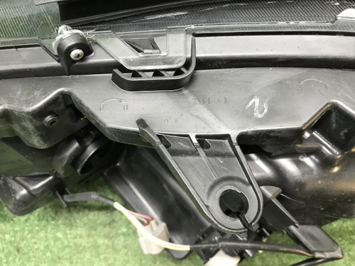 Фара правая Toyota RAV4 5 XA50 (2018-н.в.) LED
