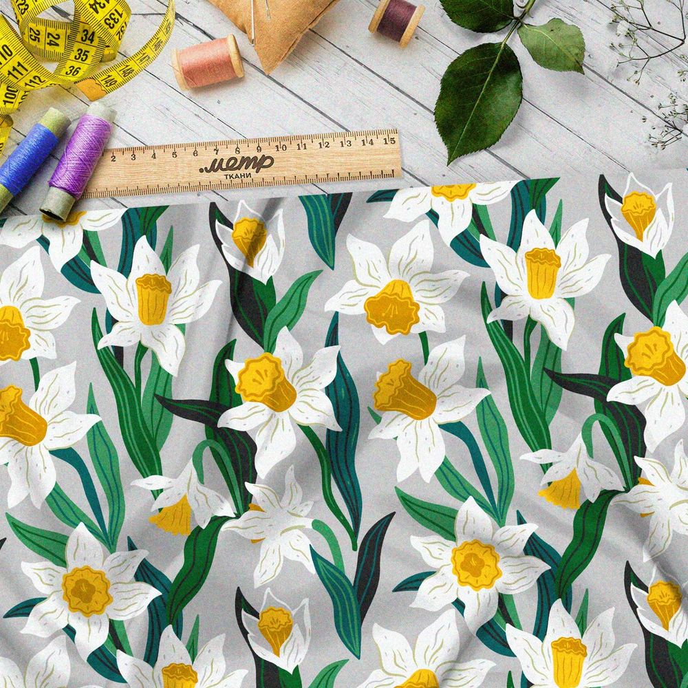 Ткань барби крупные белые нарциссы на сером фоне