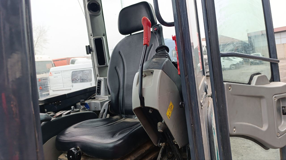 SUNWARD SWE* Мини-экскаватор SWE35UF (Дизельный, 1,7 л, 25 л.с., АТ)