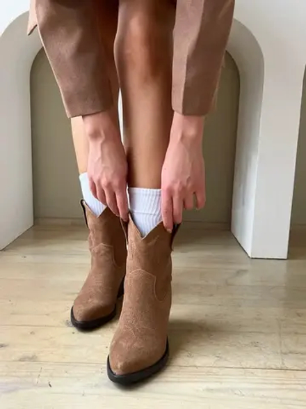 Шикарные казаки из натуральной замши