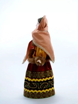 Кукла коллекционная Женщина в русском зимнем наряде