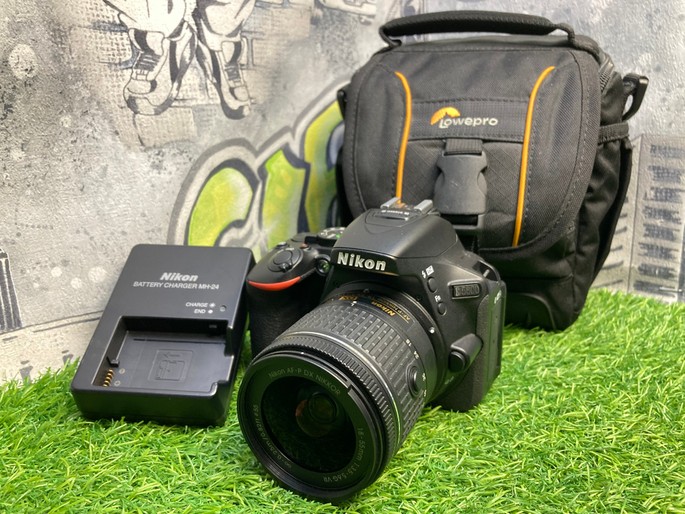 Nikon D5600 + 18-55mm 10000 кадров Покупка/Продажа