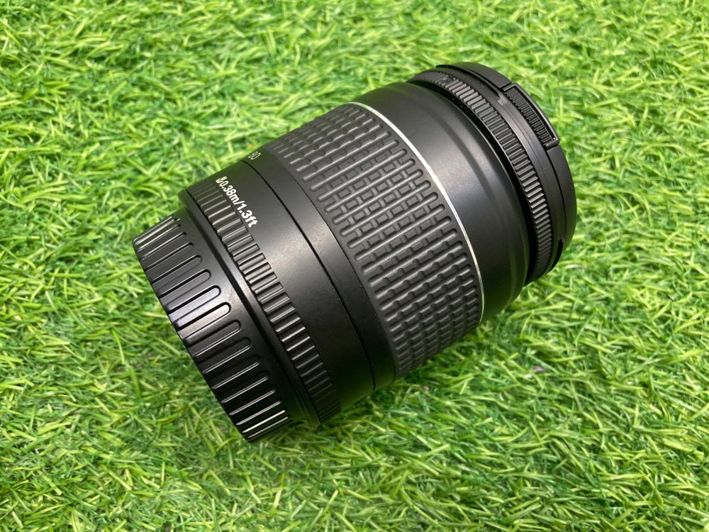 Canon EF 28-80mm 3.5-5.6 II