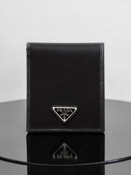 Кошелёк Prada