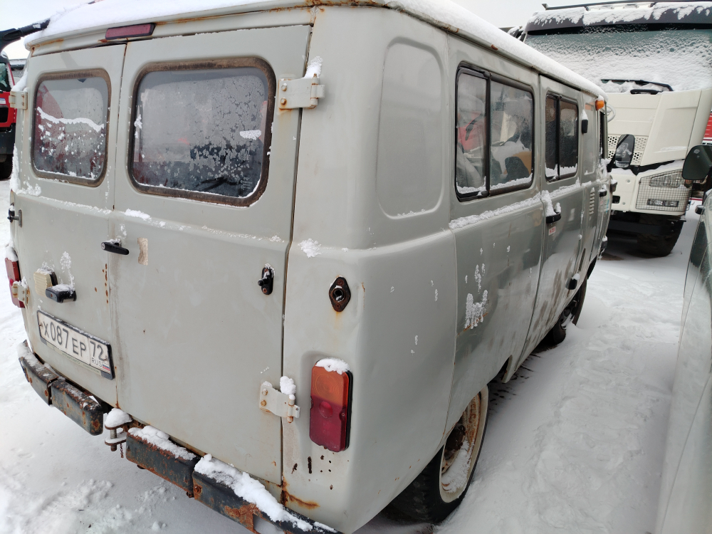 UAZ 2206* Микроавтобус 220695-122-04 (Микроавтобус, 8+1 мест, без ABS, Бензиновый, 2,7 л, 112 л.с.)