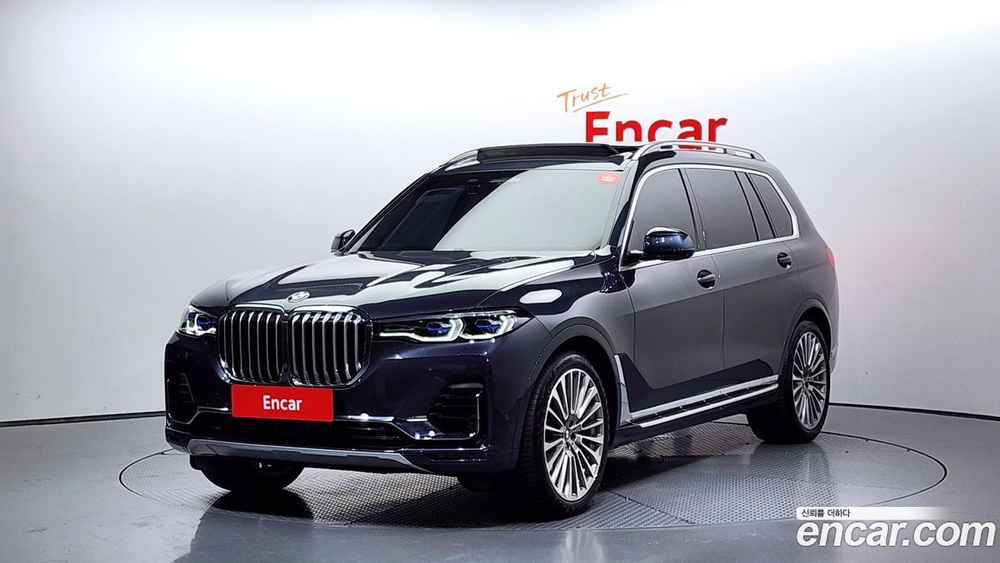 BMW X7 (G07) xDrive 40d Design Pure Excellence 6-и местный (01.2022)