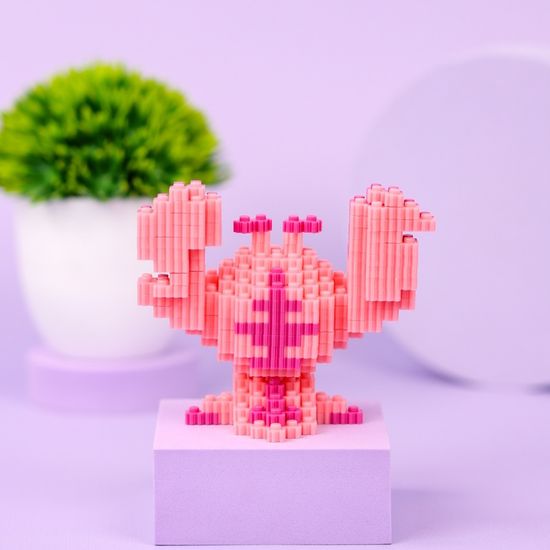 Конструктор Mini Blocks "Стич" розовый, 6003, (677 деталей)