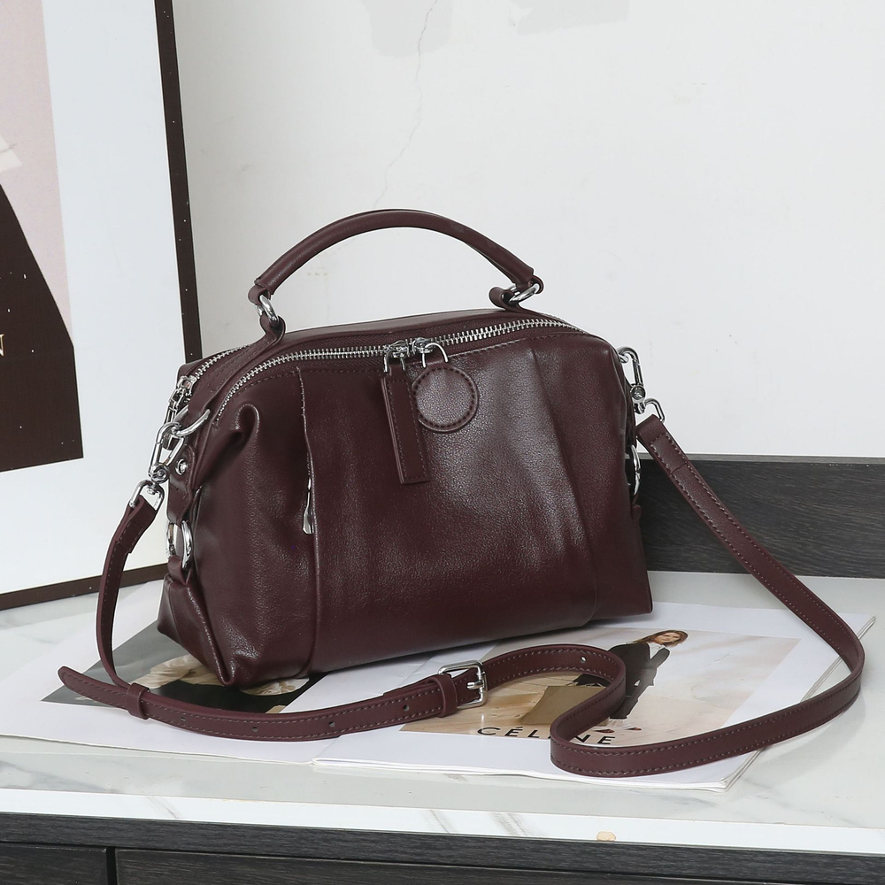 женская сумка на плечо из натуральной кожи