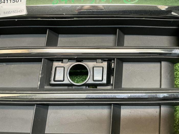 Решетка перед. бампера VW Touareg 3 (18-23) R-line