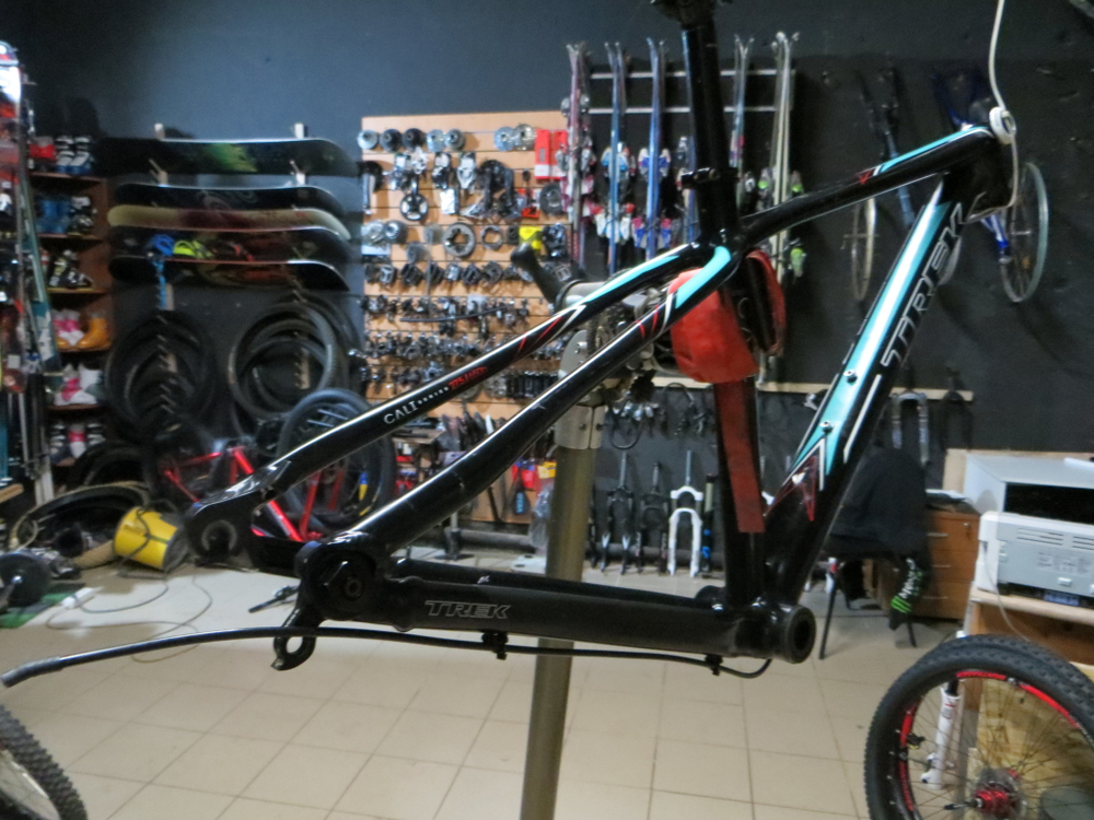 Рама велосипеда Trek Cali SLX 27,5 14,5"