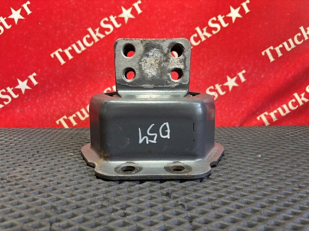 Подушка двигателя задняя 2018г