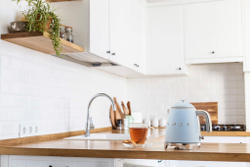 Чайник мини 0.8л Smeg Стиль 50-х годов голубой